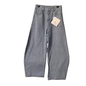 NWT Engineer Stripe high waist barrel jeans - 30.           J42